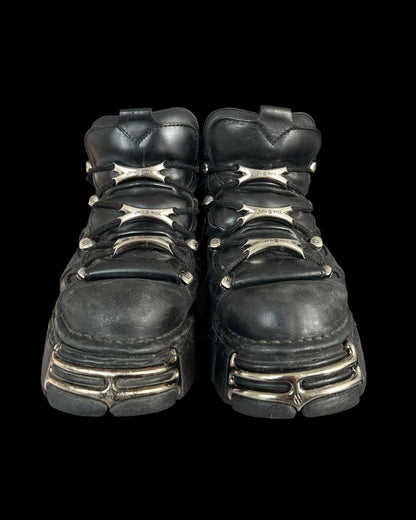 NEW ROCK BOOTS