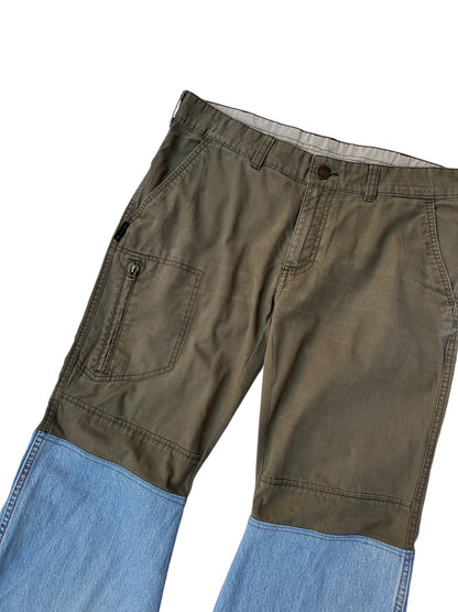 SV Split Flared Jeans